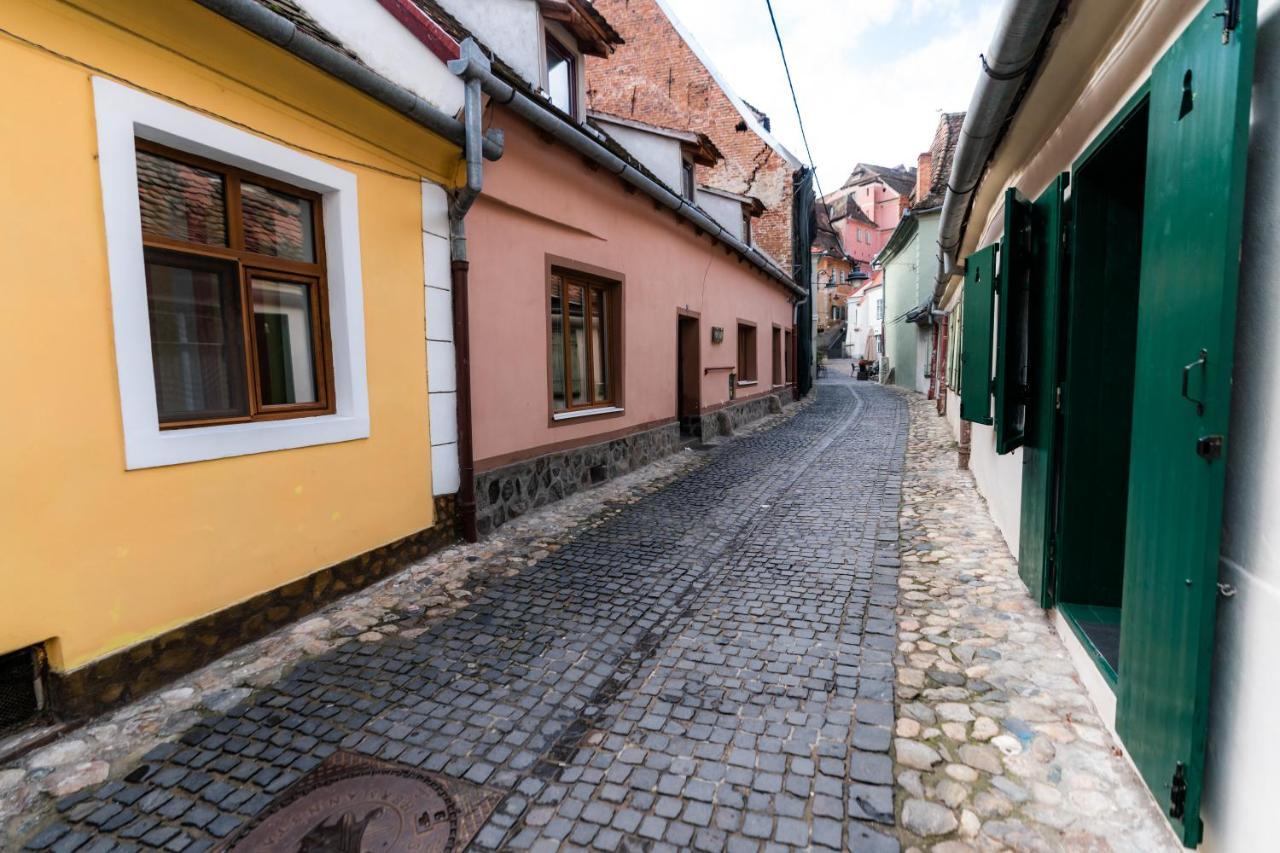 Charming Studio Ideal For Getaways Or Workations In Sibiu'S Medieval City Center Exteriör bild