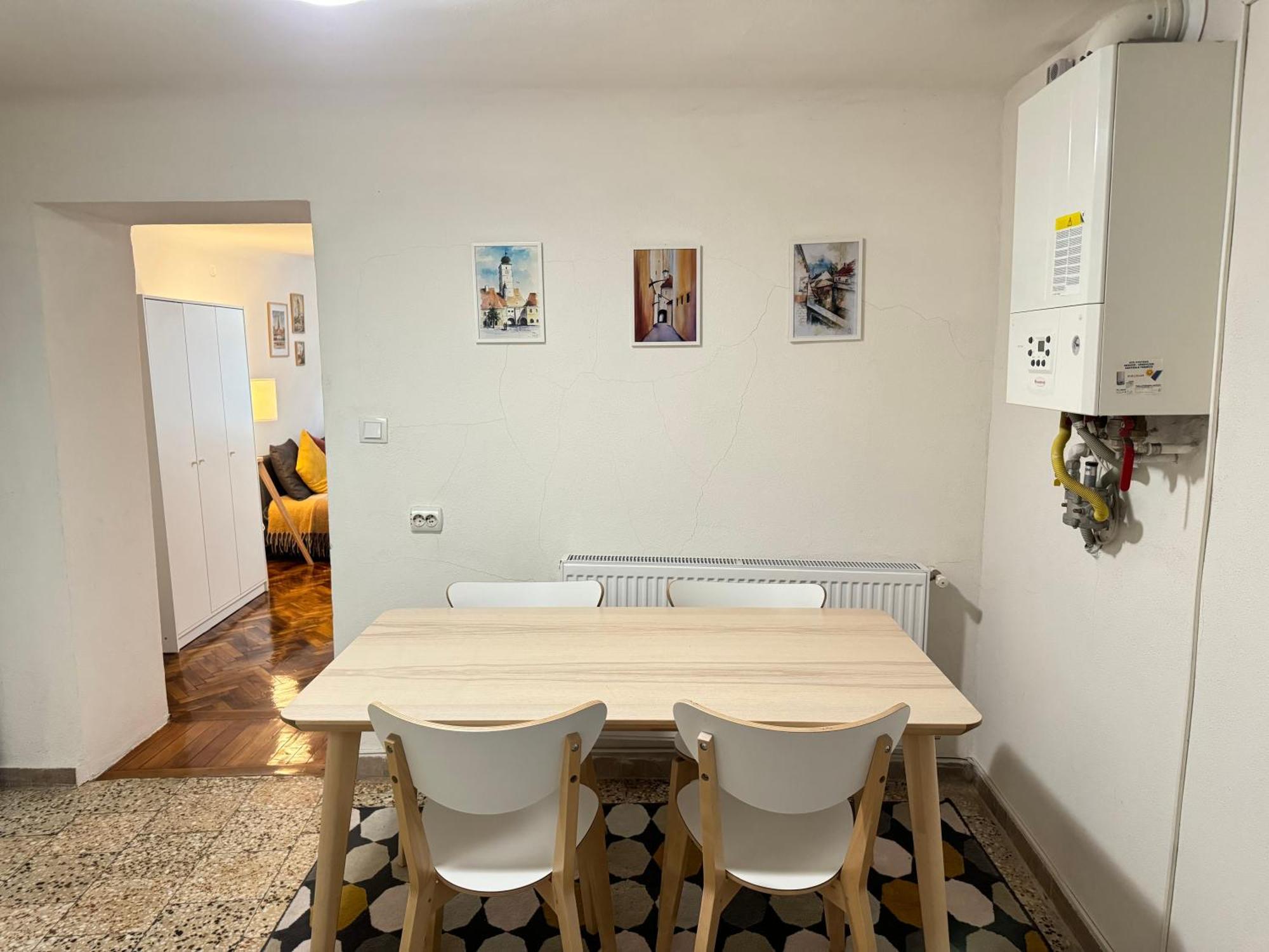 Charming Studio Ideal For Getaways Or Workations In Sibiu'S Medieval City Center Exteriör bild