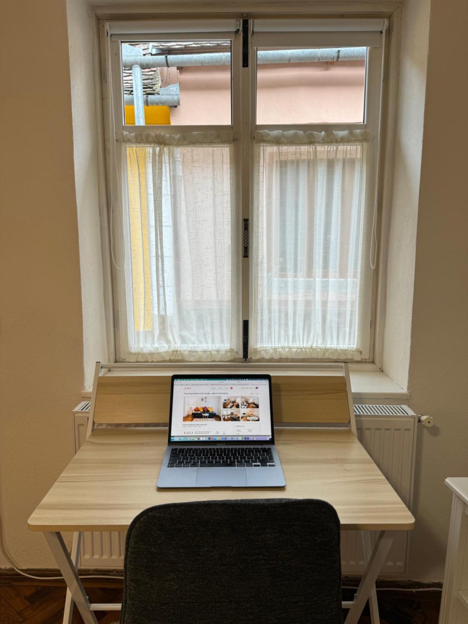 Charming Studio Ideal For Getaways Or Workations In Sibiu'S Medieval City Center Exteriör bild
